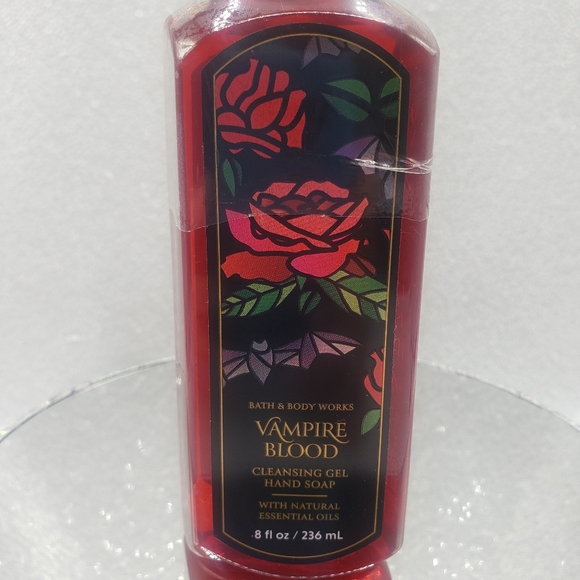 Bath and Body Works Vampire Blood Cleansing Gel Hand Soap 8oz Pump - Picture 2 of 4